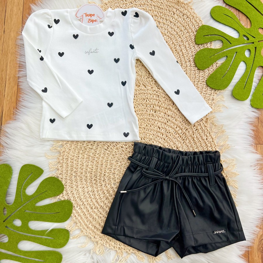 Conj. Blusa Manga Longa Corações e Short Couro Ecológico - Off White e Preto